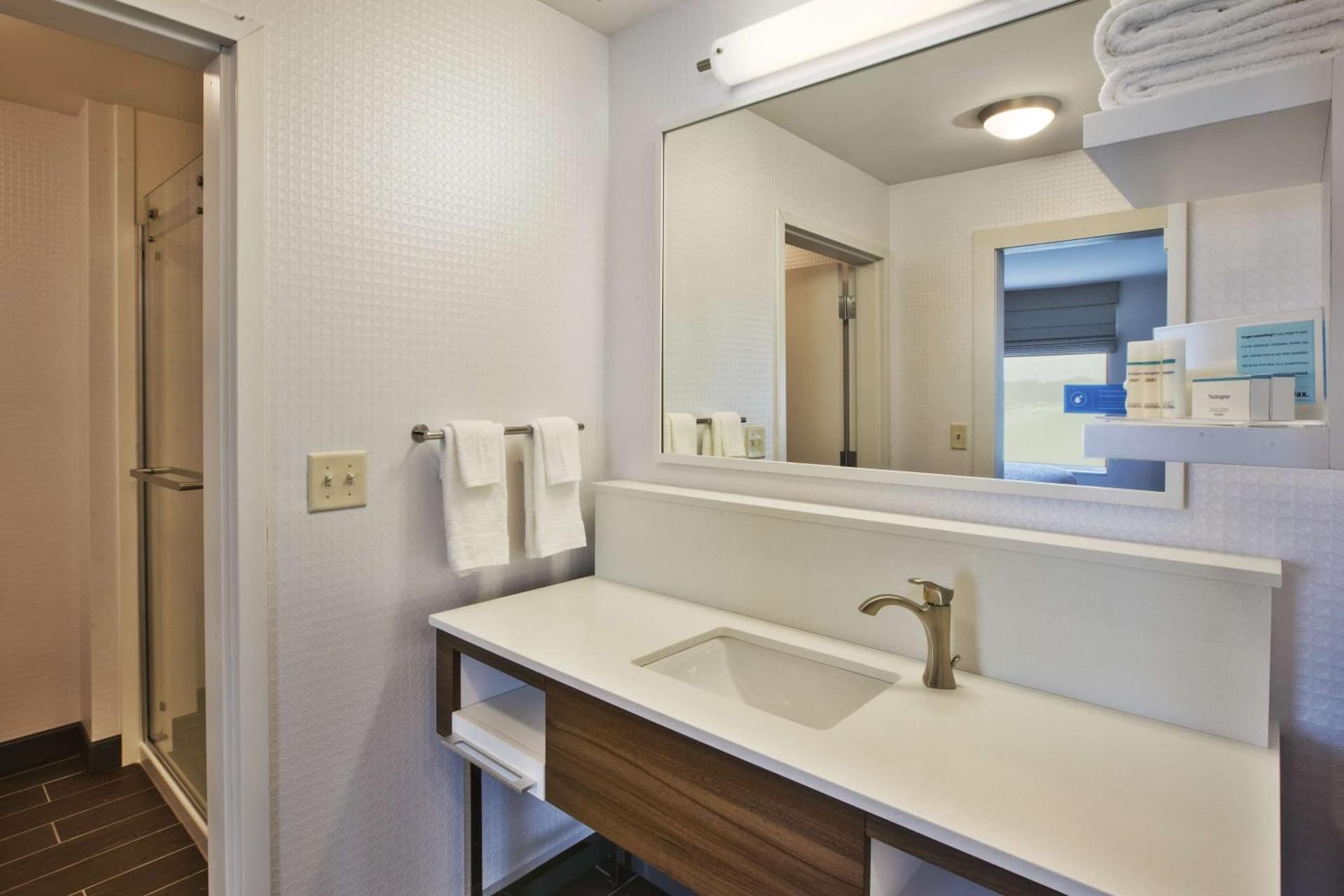 Hampton Inn & Suites By Hilton, Southwest Sioux Falls gallery photo in Sioux Falls, SD — image 30