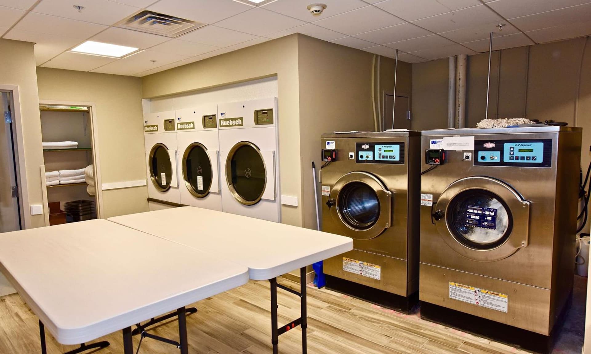 Hampton Inn By Hilton Kirksville MO interior in Kirksville, MO — gallery photo 2