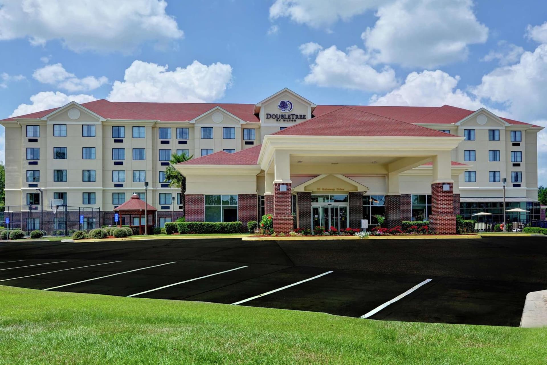 DoubleTree by Hilton Hattiesburg, MS property views in Hattiesburg, MS — gallery photo 3