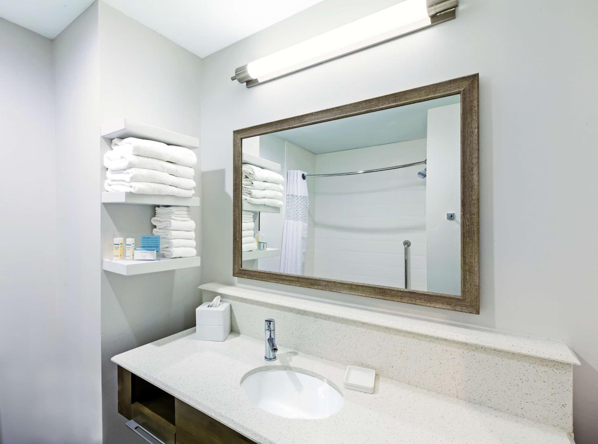 Hampton Inn & Suites Houston/Atascocita, Tx gallery photo in Humble, TX — image 8