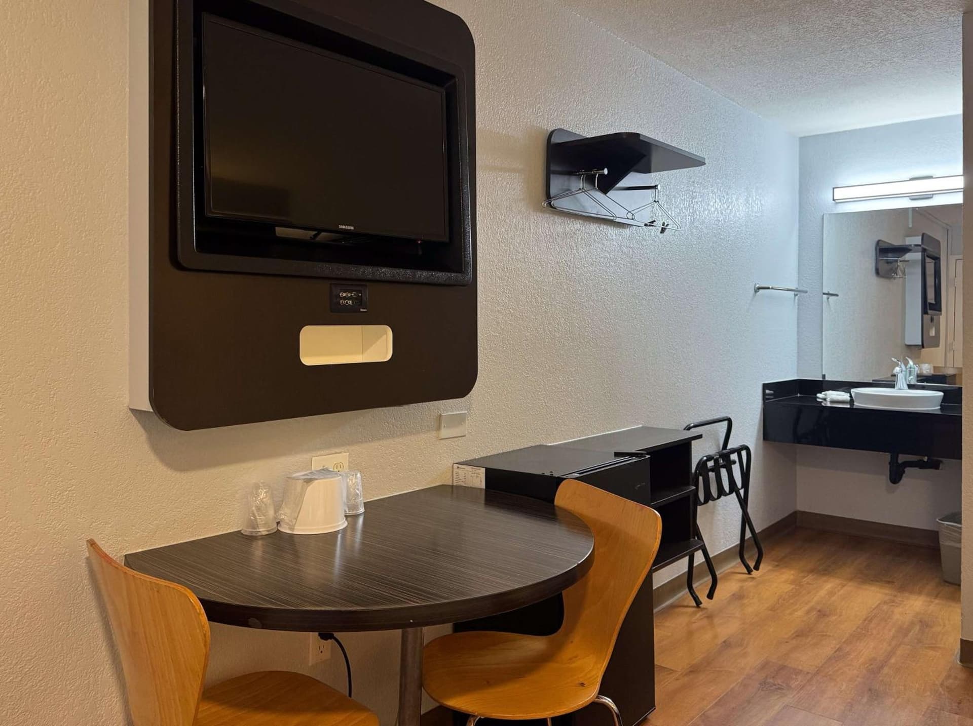 Motel 6-Simi Valley, CA gallery photo in Simi Valley, CA — image 12