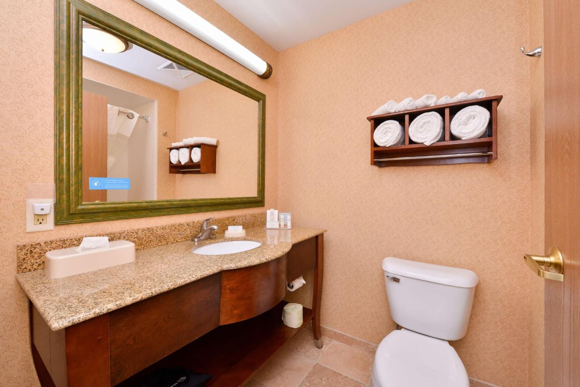 Hampton Inn Elkhart gallery photo in Elkhart, IN — image 40