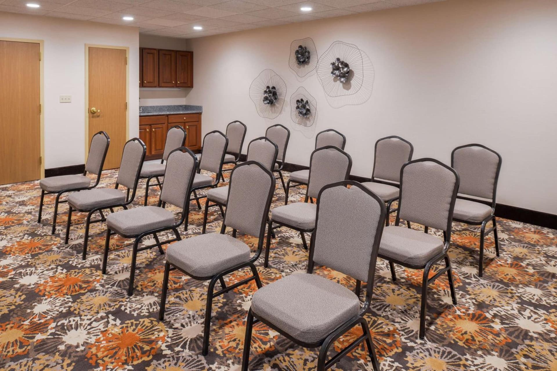 Hampton Inn Elkhart gallery photo in Elkhart, IN — image 24
