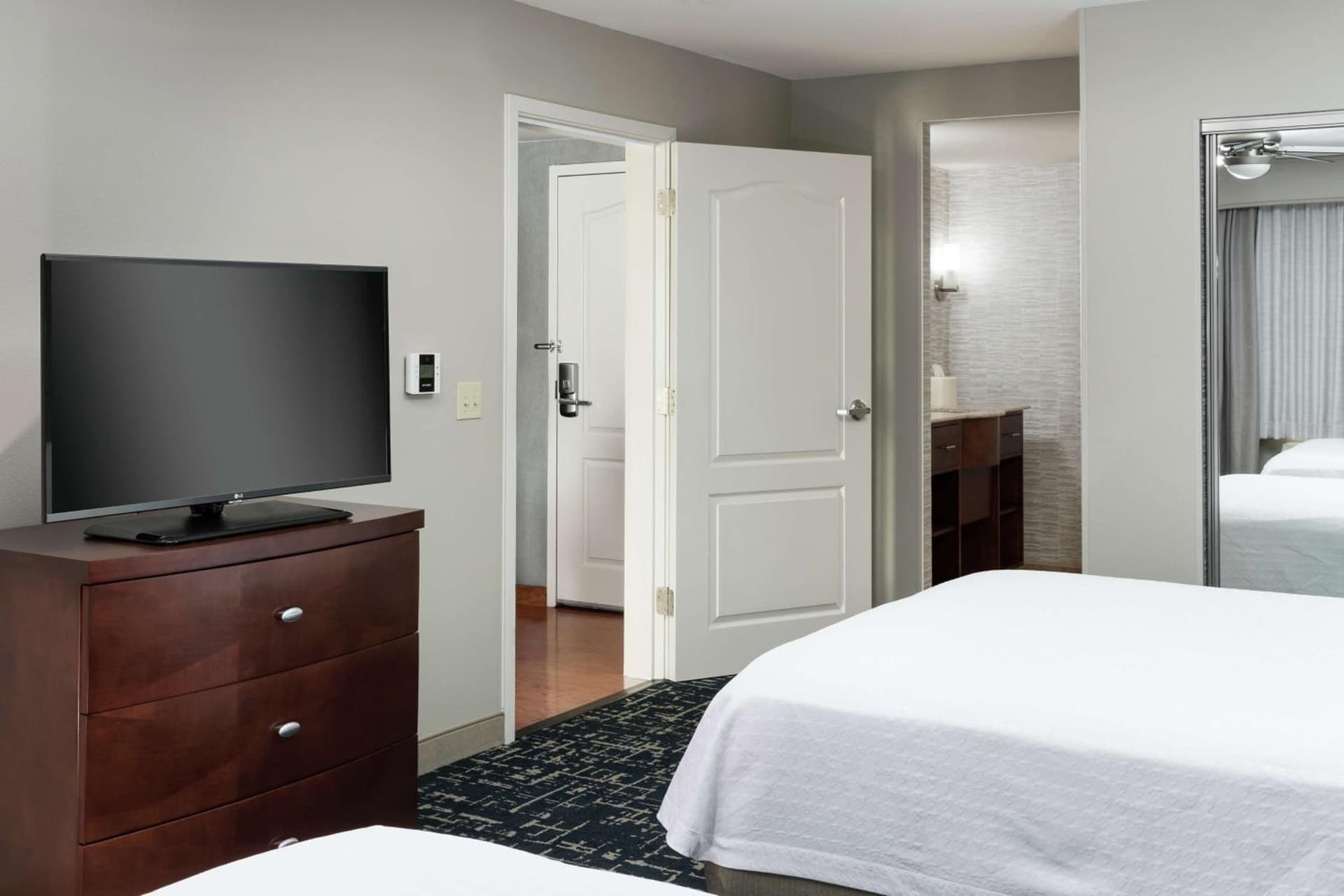 Homewood Suites by Hilton Fresno Airport/Clovis gallery photo in Clovis, CA — image 9