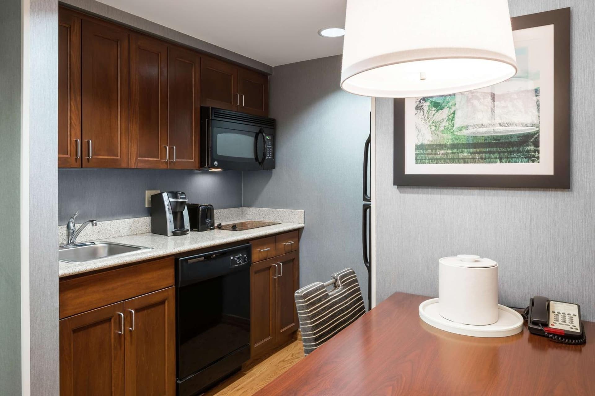 Homewood Suites by Hilton Fresno Airport/Clovis gallery photo in Clovis, CA — image 15