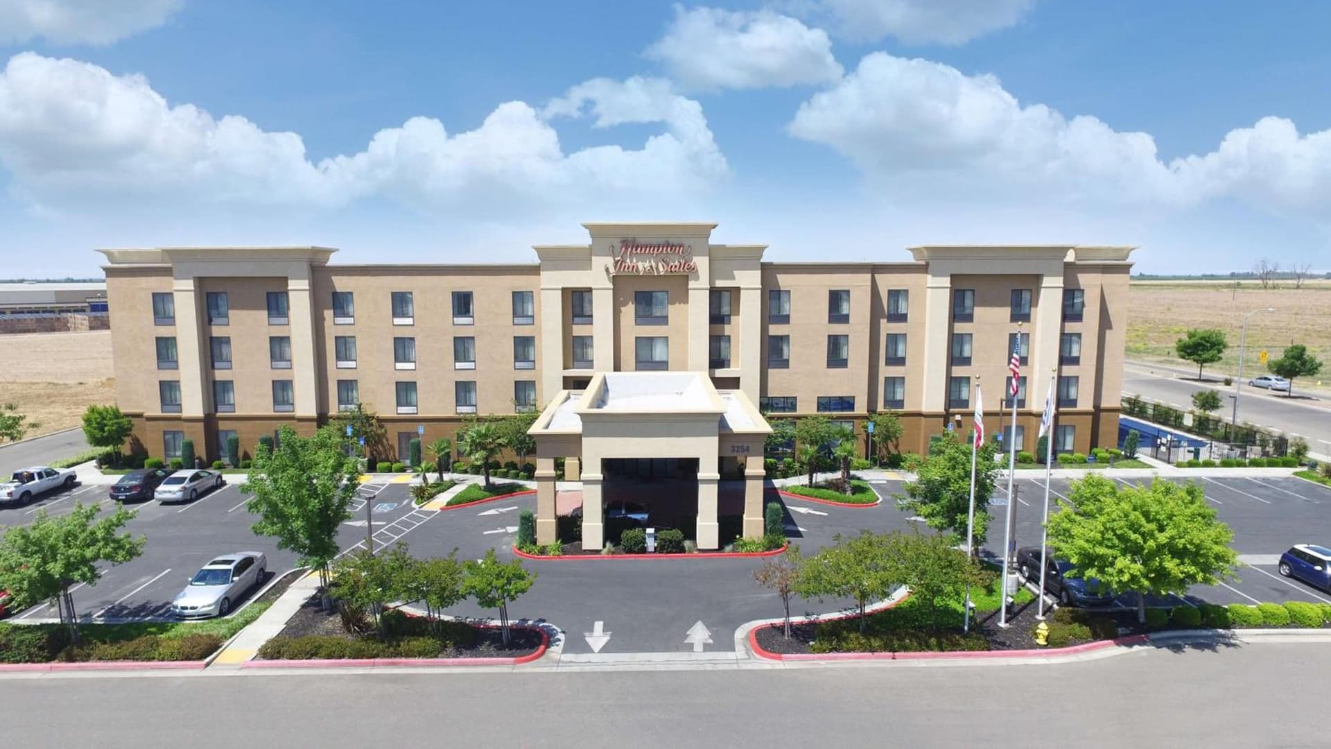 Hampton Inn & Suites Madera featured exterior or lobby in Madera, CA — similar hotel