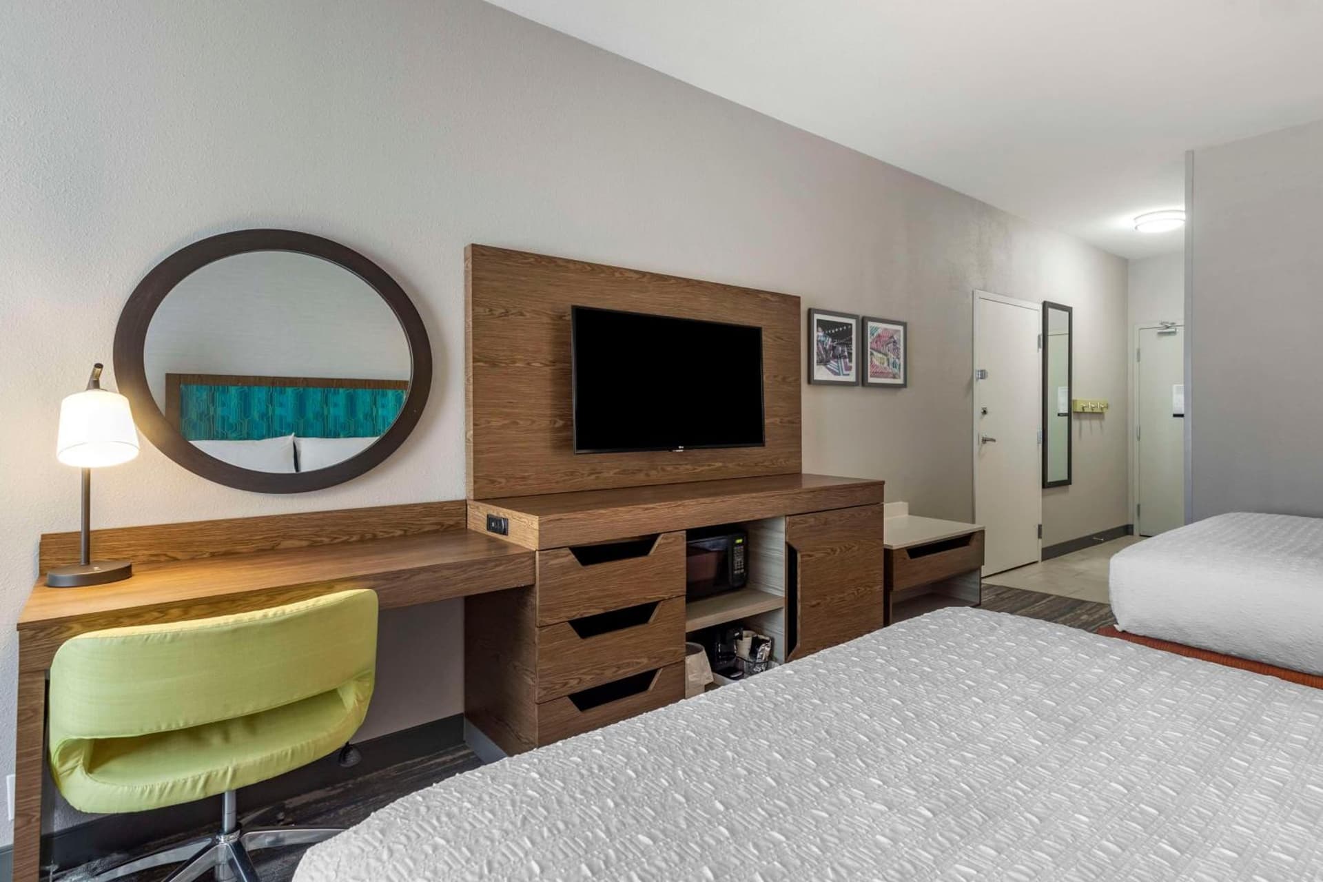 Hampton Inn Fort Collins interior in Fort Collins, CO — gallery photo 2