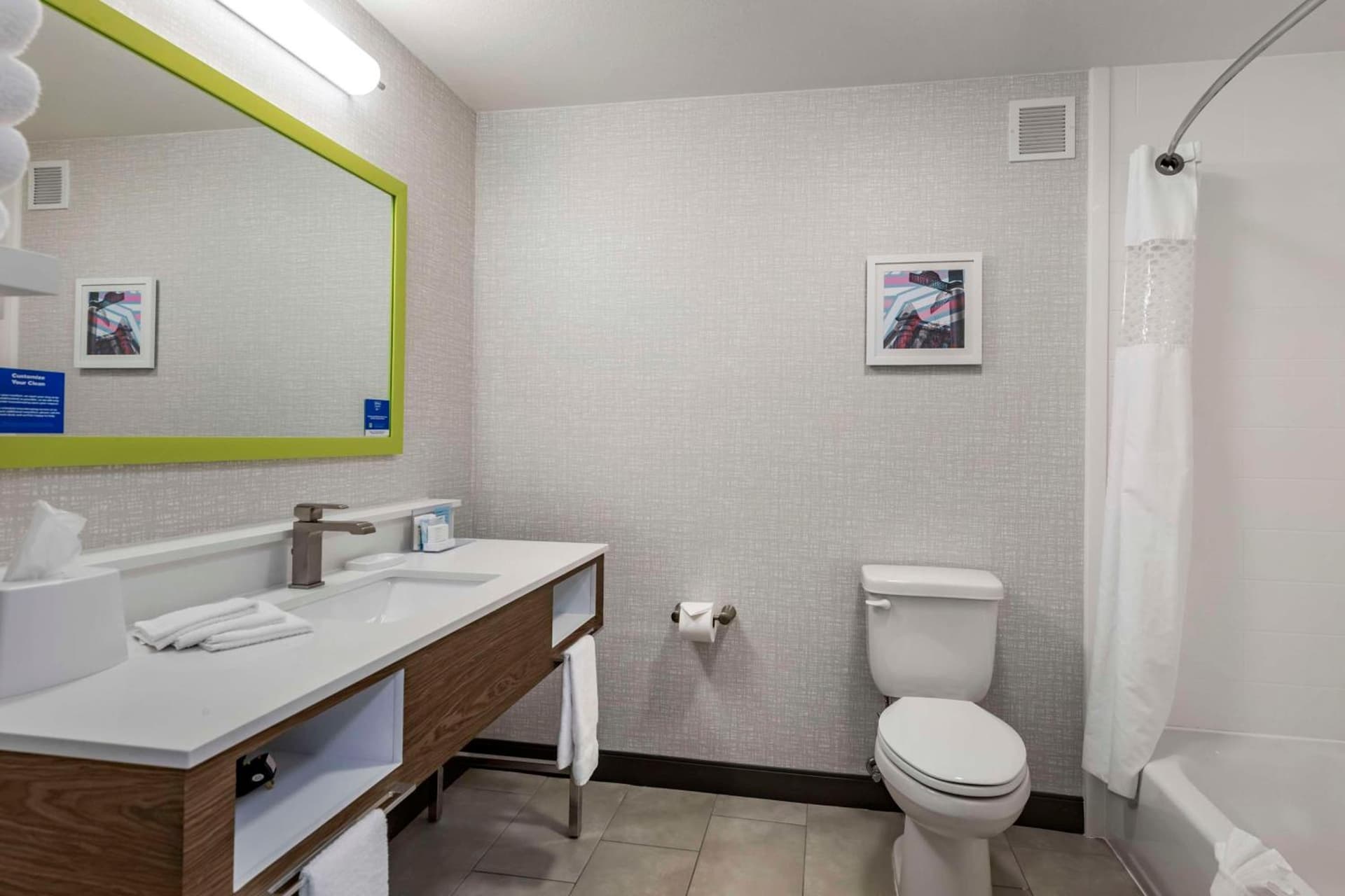 Hampton Inn Fort Collins gallery photo in Fort Collins, CO — image 17