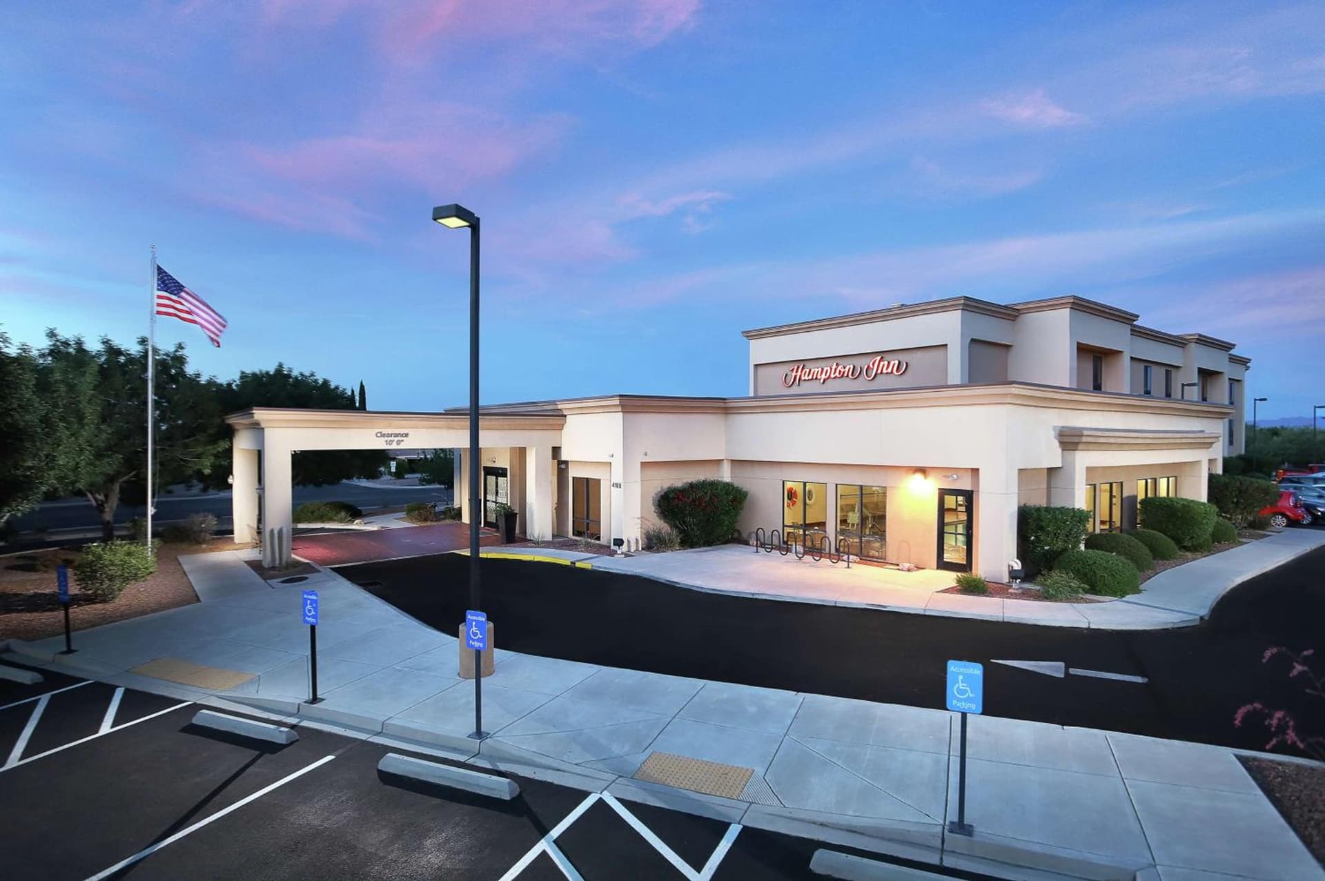 Hampton Inn Sierra Vista interior in Sierra Vista, AZ — gallery photo 2