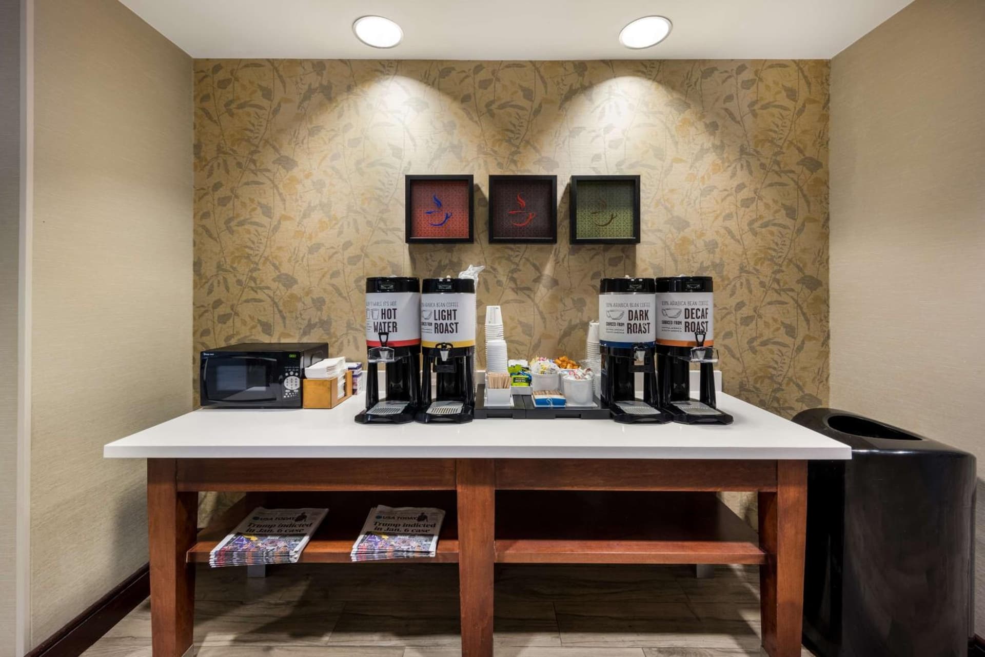 Hampton Inn and Suites Fredericksburg gallery photo in Fredericksburg, VA — image 48