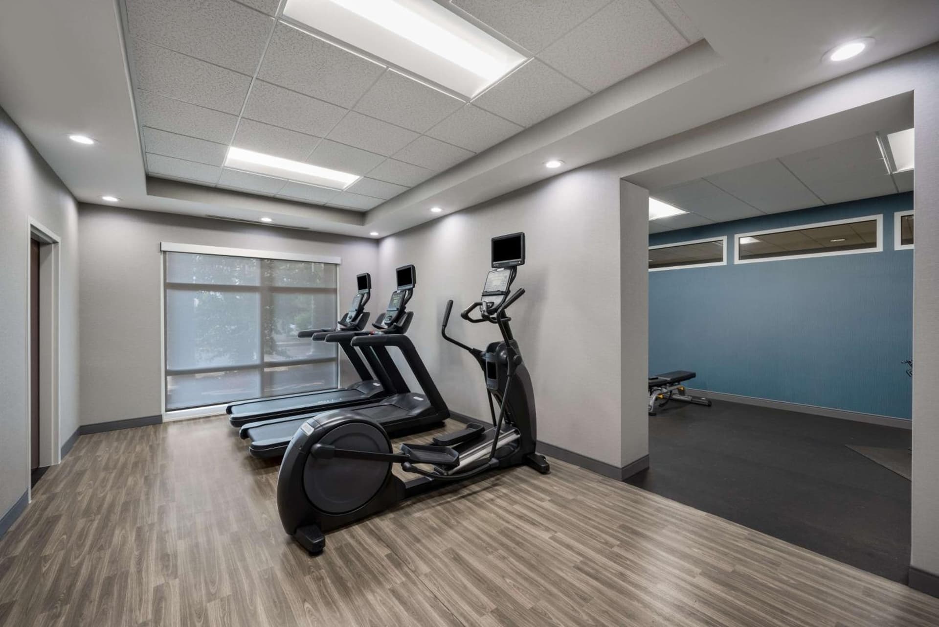 Hampton Inn and Suites Fredericksburg gallery photo in Fredericksburg, VA — image 17