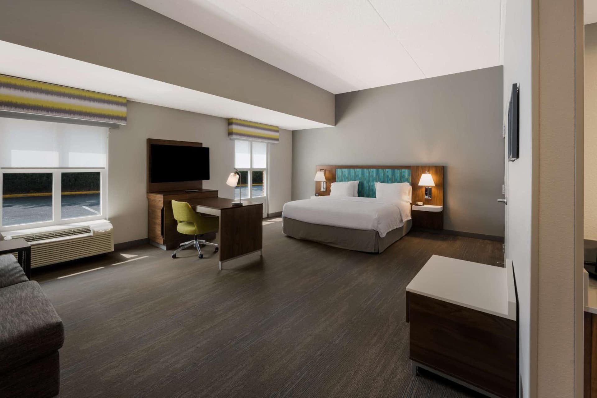 Hampton Inn and Suites Fredericksburg gallery photo in Fredericksburg, VA — image 24