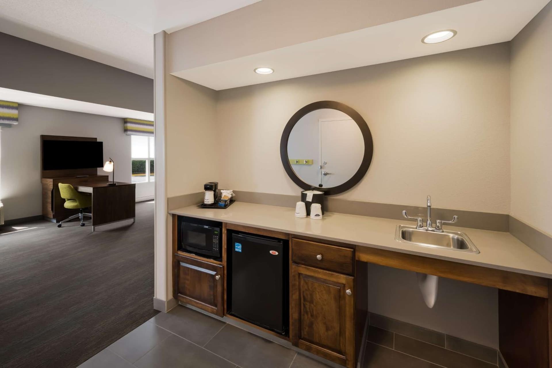 Hampton Inn and Suites Fredericksburg gallery photo in Fredericksburg, VA — image 43