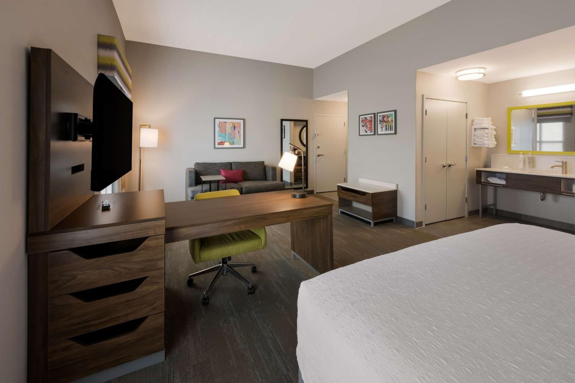 Hampton Inn and Suites Fredericksburg gallery photo in Fredericksburg, VA — image 31