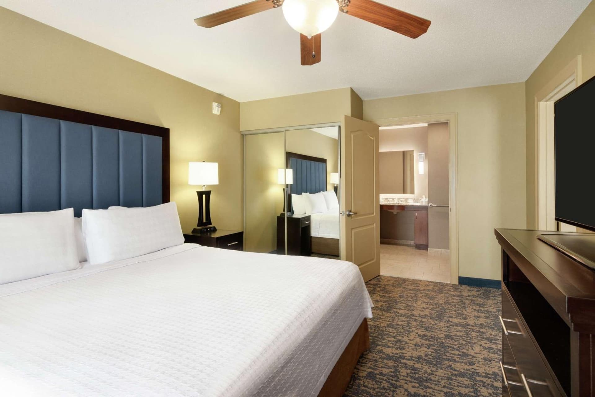 Homewood Suites by Hilton Fort Smith gallery photo in Massard, AR — image 9