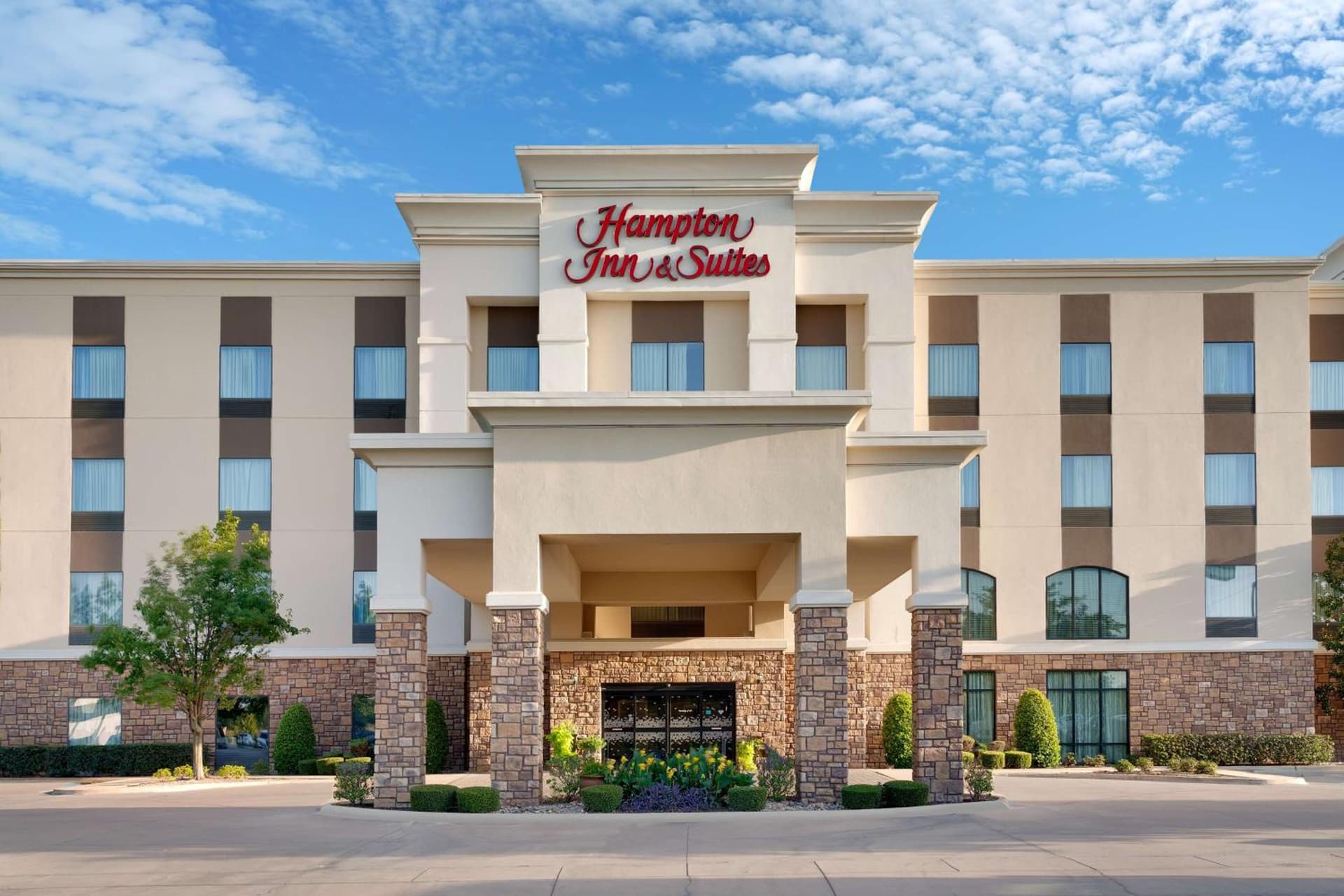 Hampton Inn & Suites Ft Worth-Burleson interior in Burleson, TX — gallery photo 2