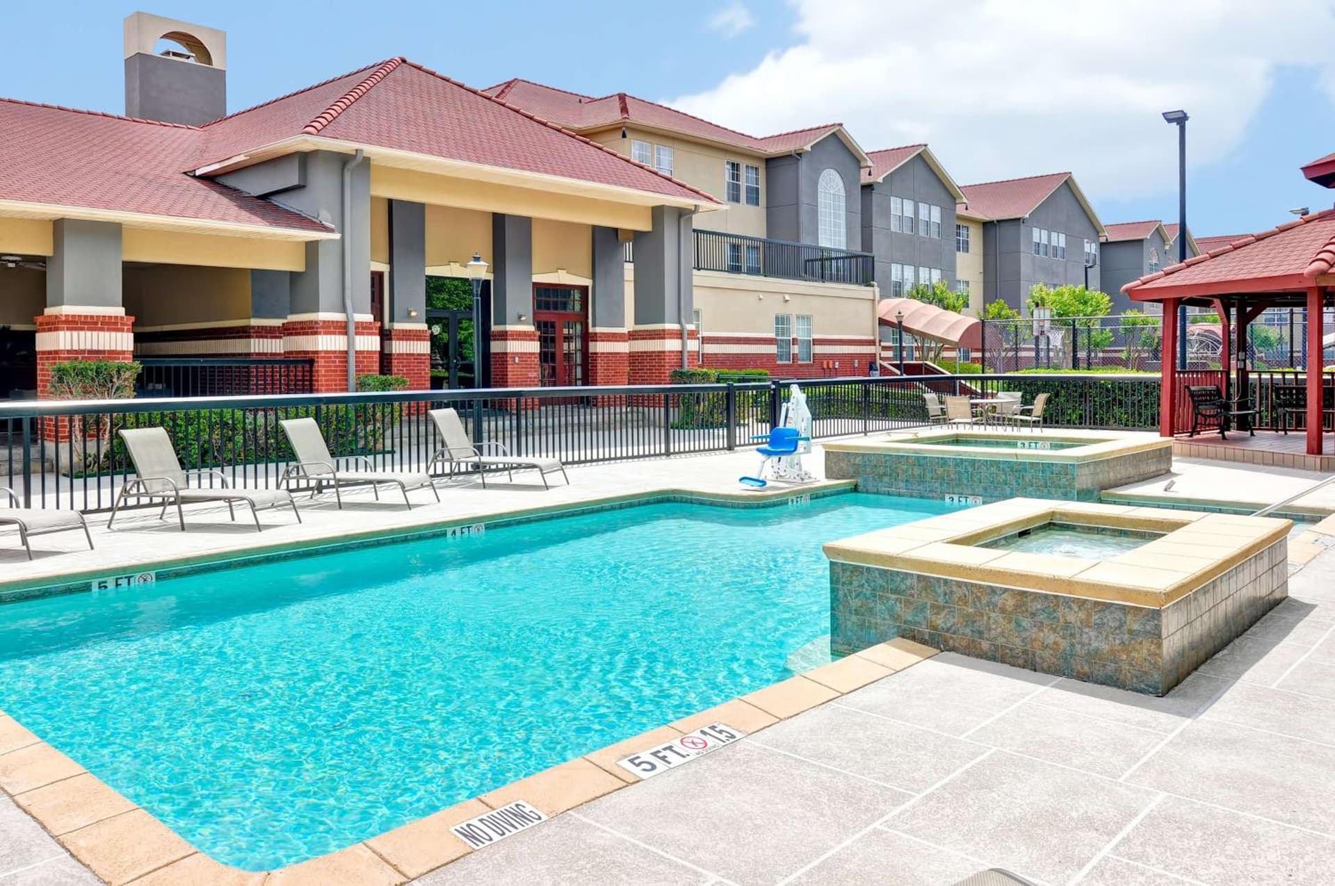 Homewood Suites by Hilton- Longview gallery photo in Longview, TX — image 11