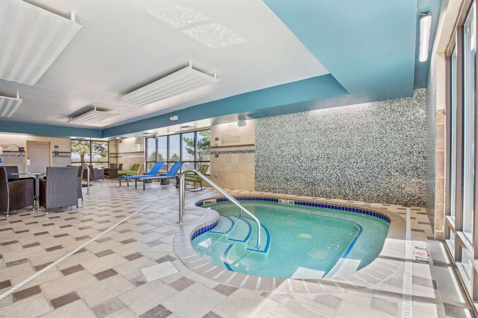 Hampton Inn & Suites Greeley interior in Greeley, CO — gallery photo 2