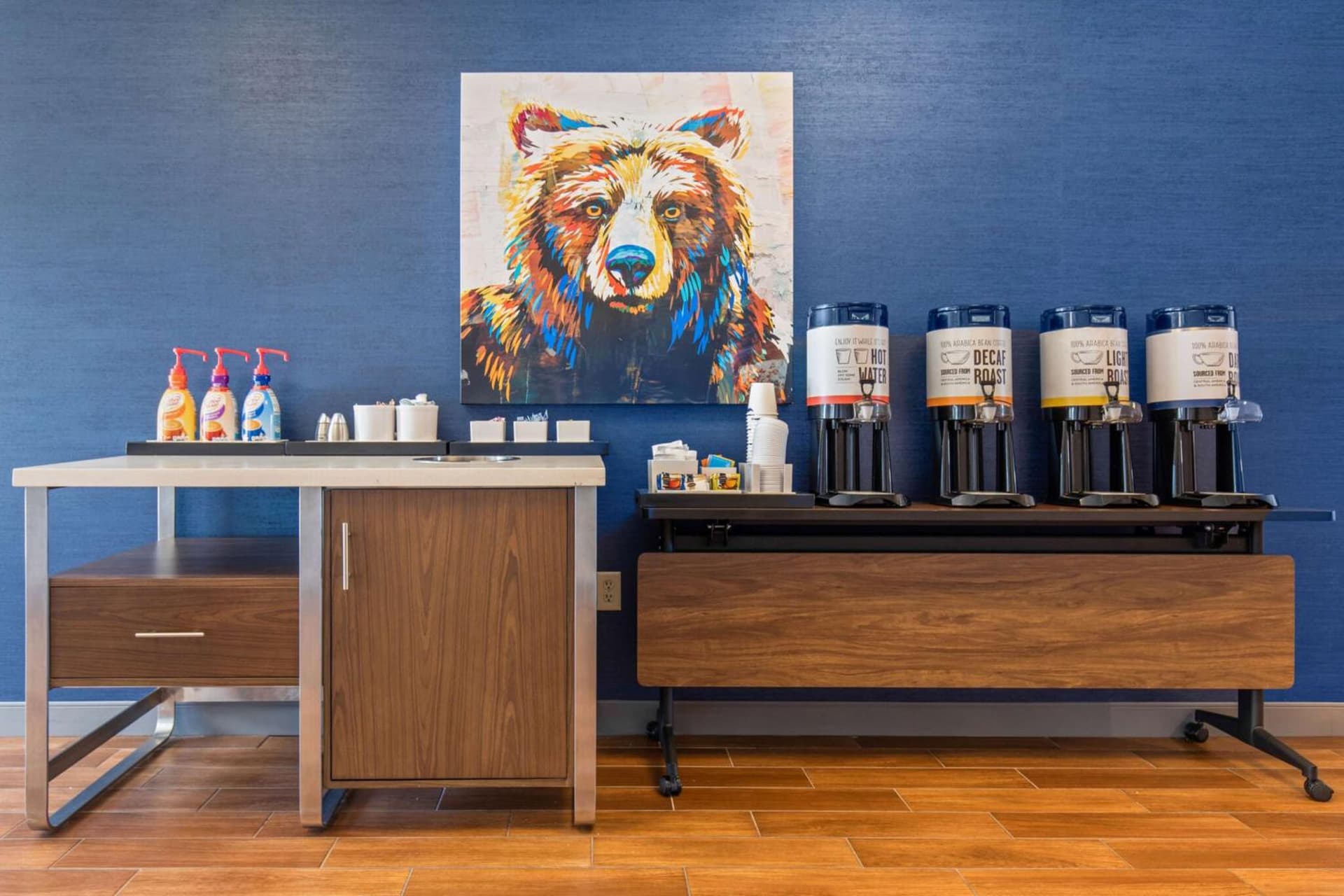 Hampton Inn & Suites Greeley gallery photo in Greeley, CO — image 18