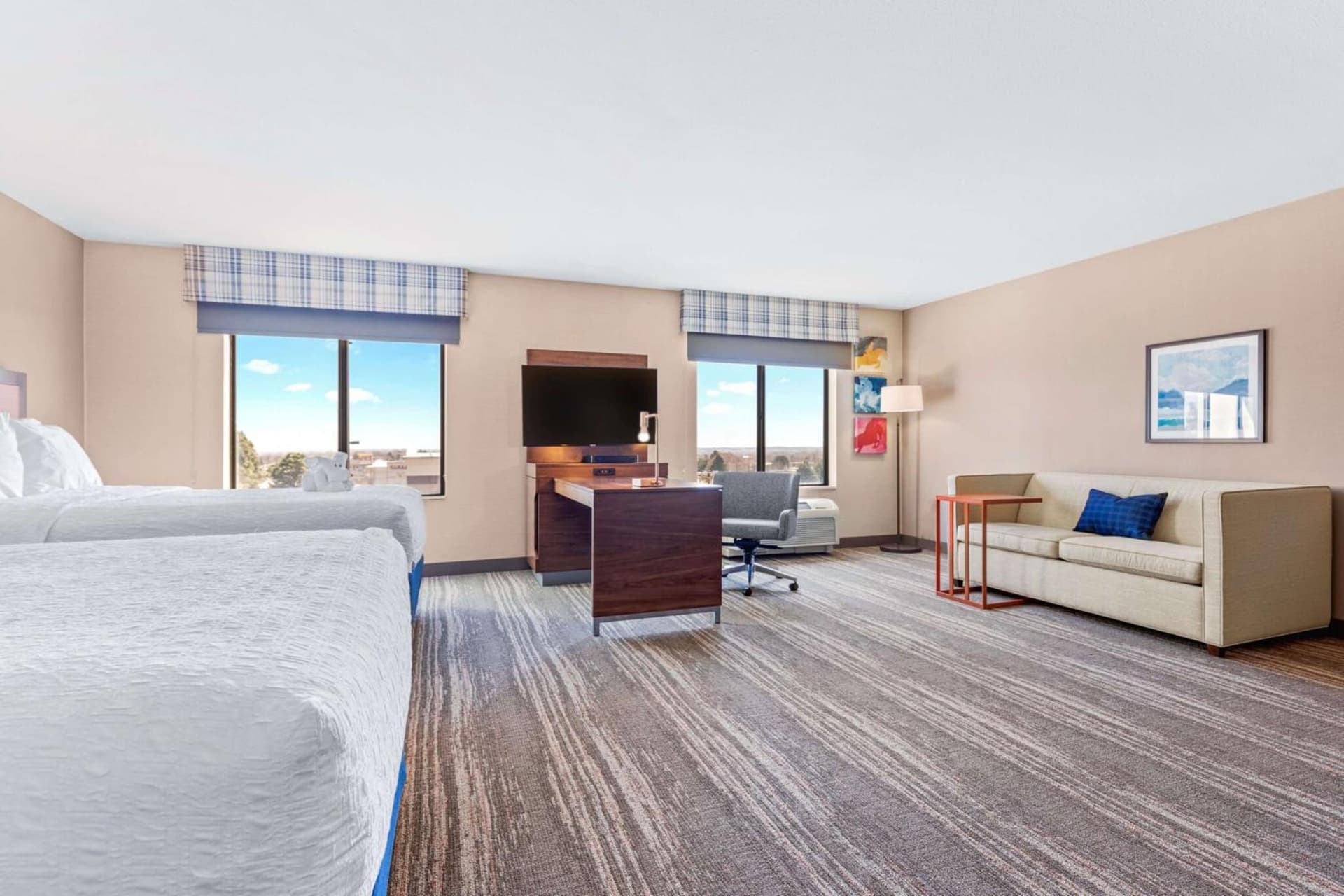 Hampton Inn & Suites Greeley gallery photo in Greeley, CO — image 21