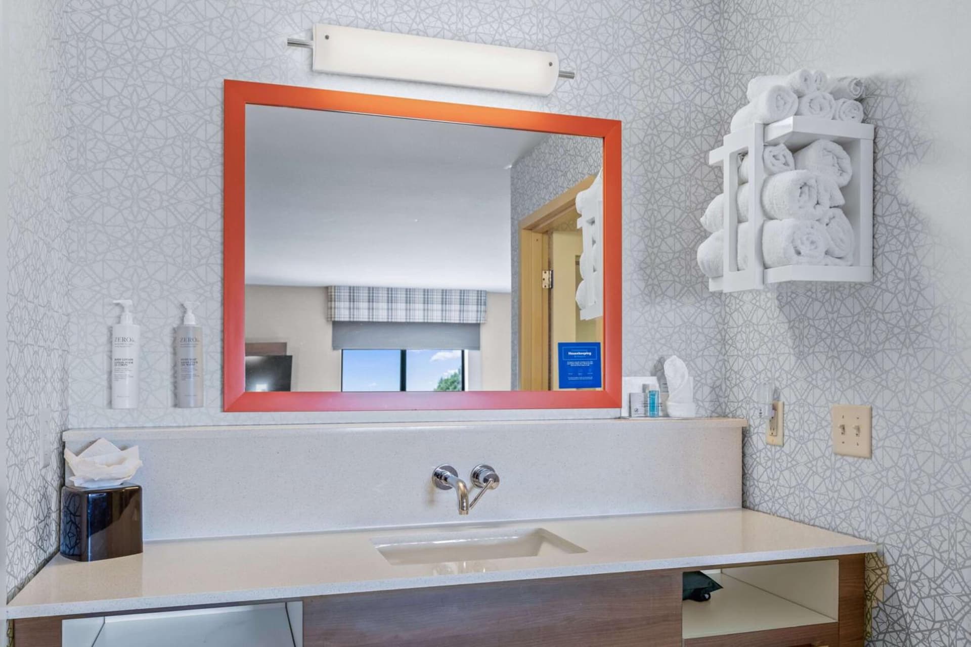Hampton Inn & Suites Greeley gallery photo in Greeley, CO — image 56