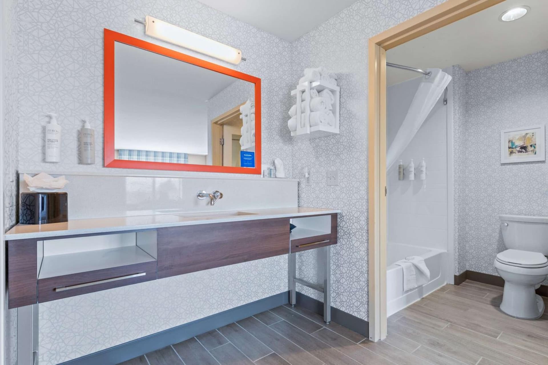Hampton Inn & Suites Greeley gallery photo in Greeley, CO — image 27