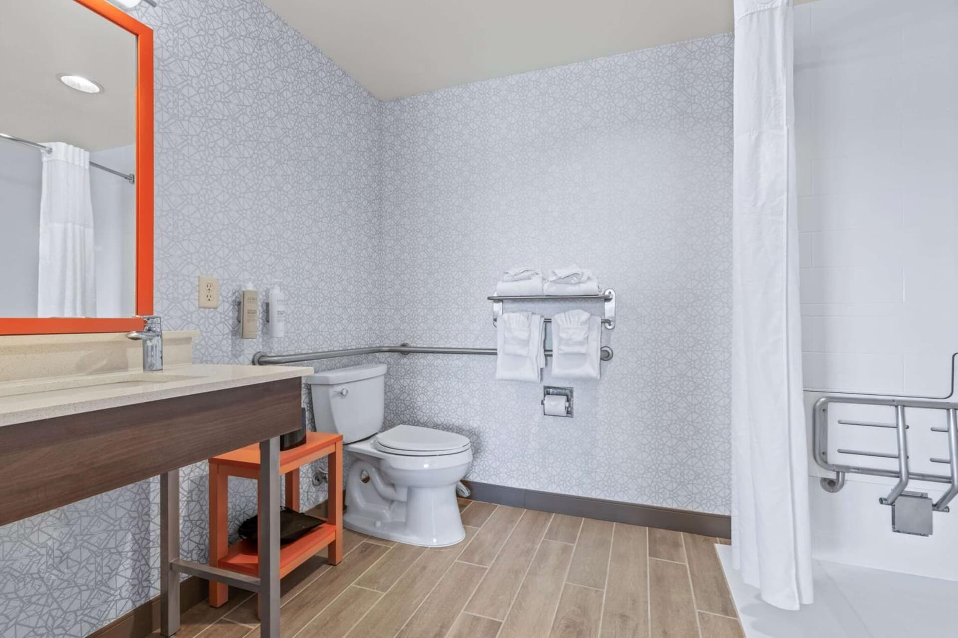 Hampton Inn & Suites Greeley gallery photo in Greeley, CO — image 22