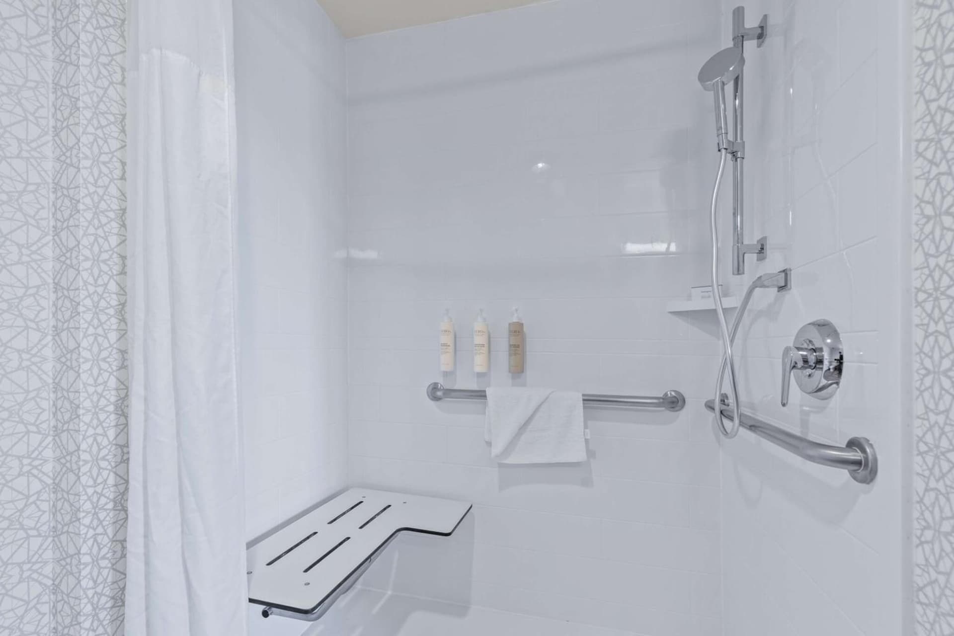 Hampton Inn & Suites Greeley gallery photo in Greeley, CO — image 33