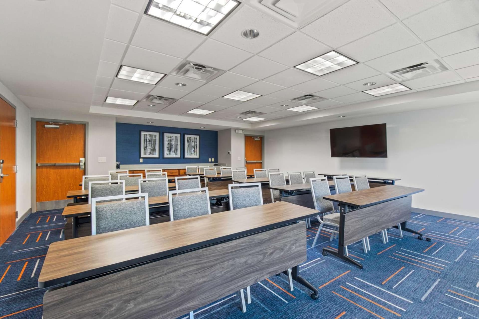 Hampton Inn & Suites Greeley gallery photo in Greeley, CO — image 28