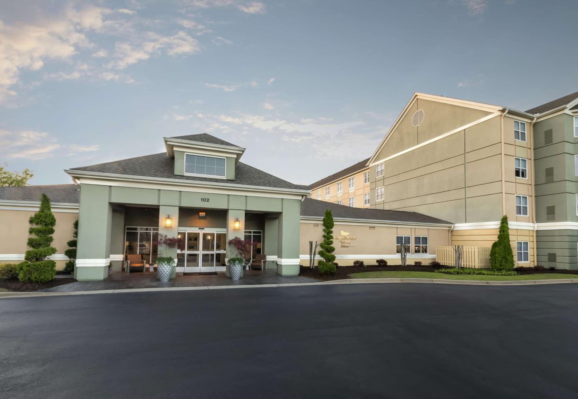 Homewood Suites by Hilton at Carolina Point - Greenville interior in Greenville, SC — gallery photo 2