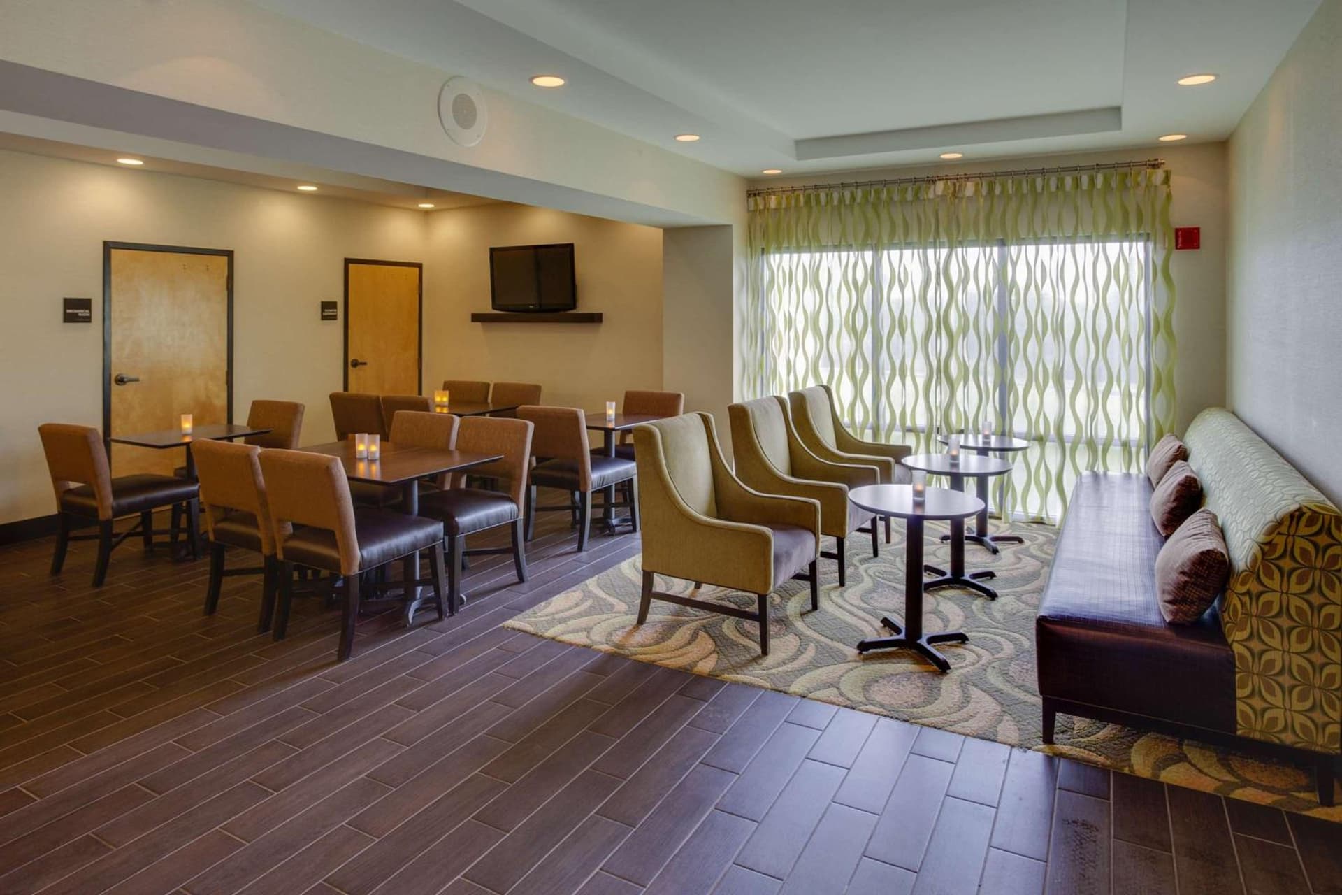 Hampton Inn Harrisburg/Grantville/Hershey property views in Grantville, PA — gallery photo 3