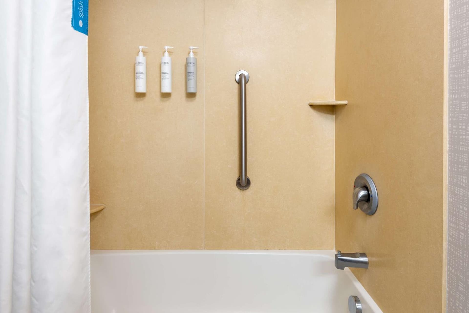 Hampton Inn and Suites Hartford/Farmington gallery photo in Farmington — image 6