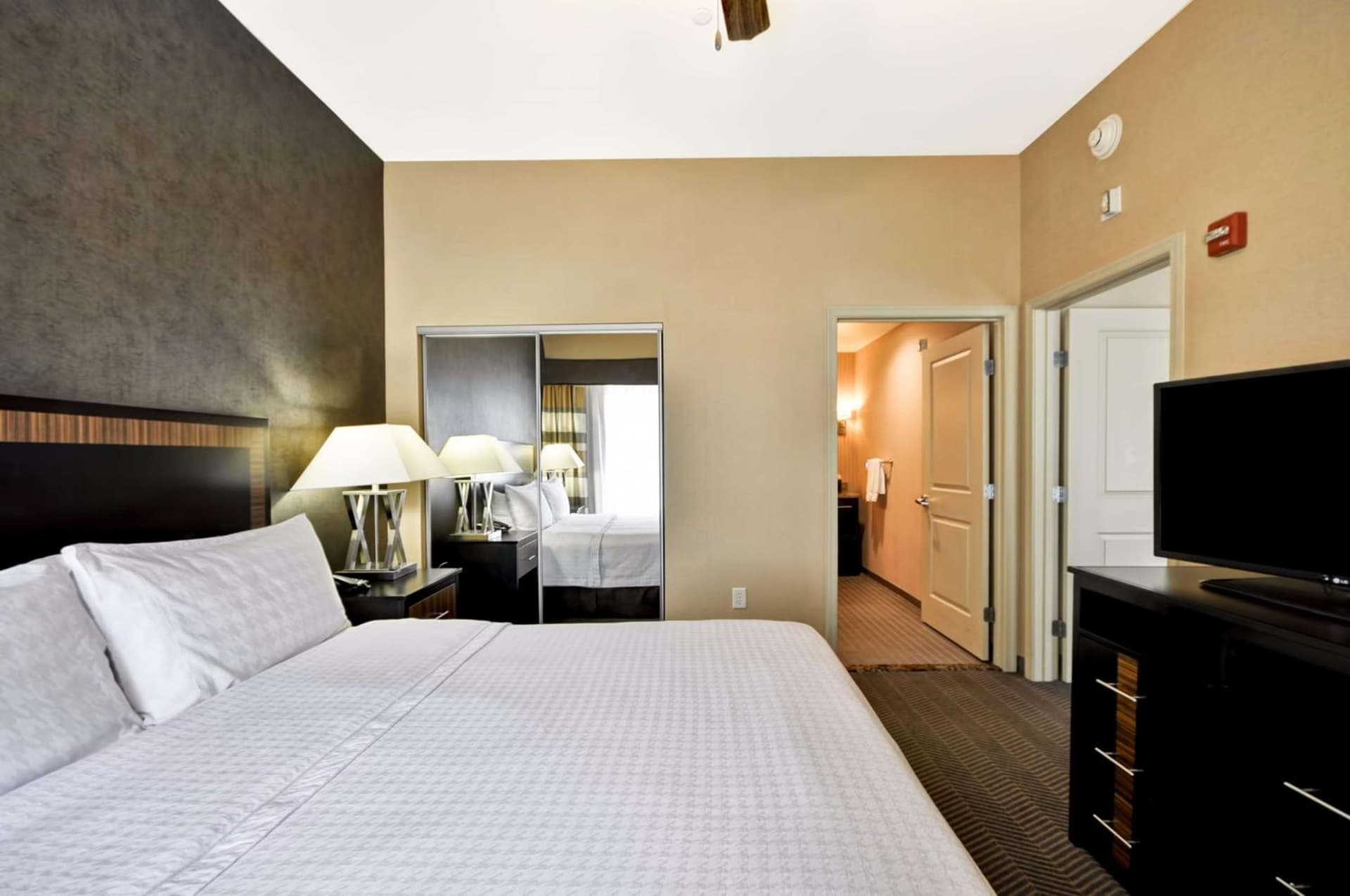 Homewood Suites by Hilton Hartford / Southington CT gallery photo in Southington — image 44