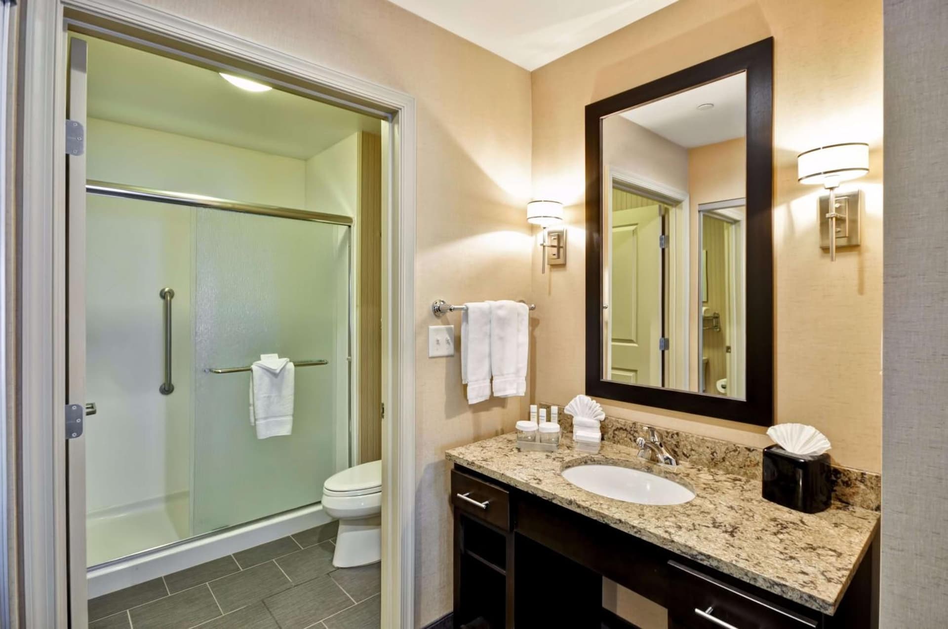 Homewood Suites by Hilton Hartford / Southington CT gallery photo in Southington — image 18