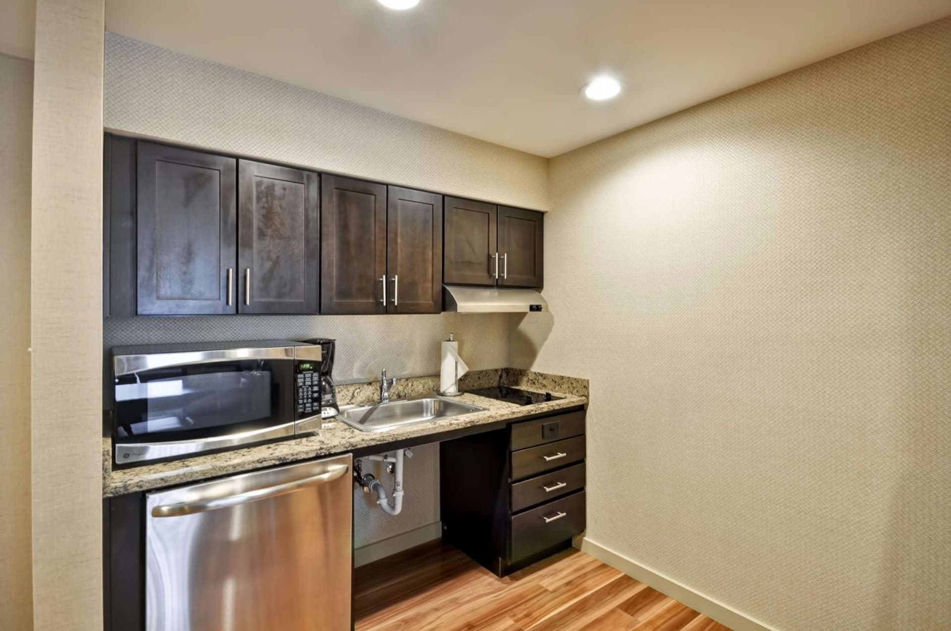 Homewood Suites by Hilton Hartford / Southington CT gallery photo in Southington — image 43