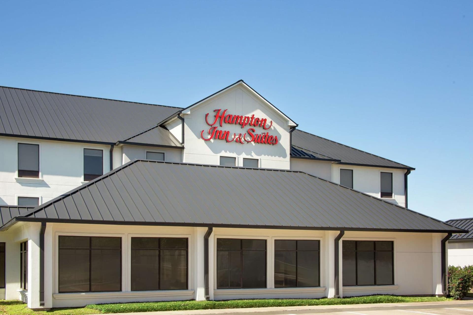 Hampton Inn & Suites Houston-Cypress Station property views in Westfield, TX — gallery photo 3