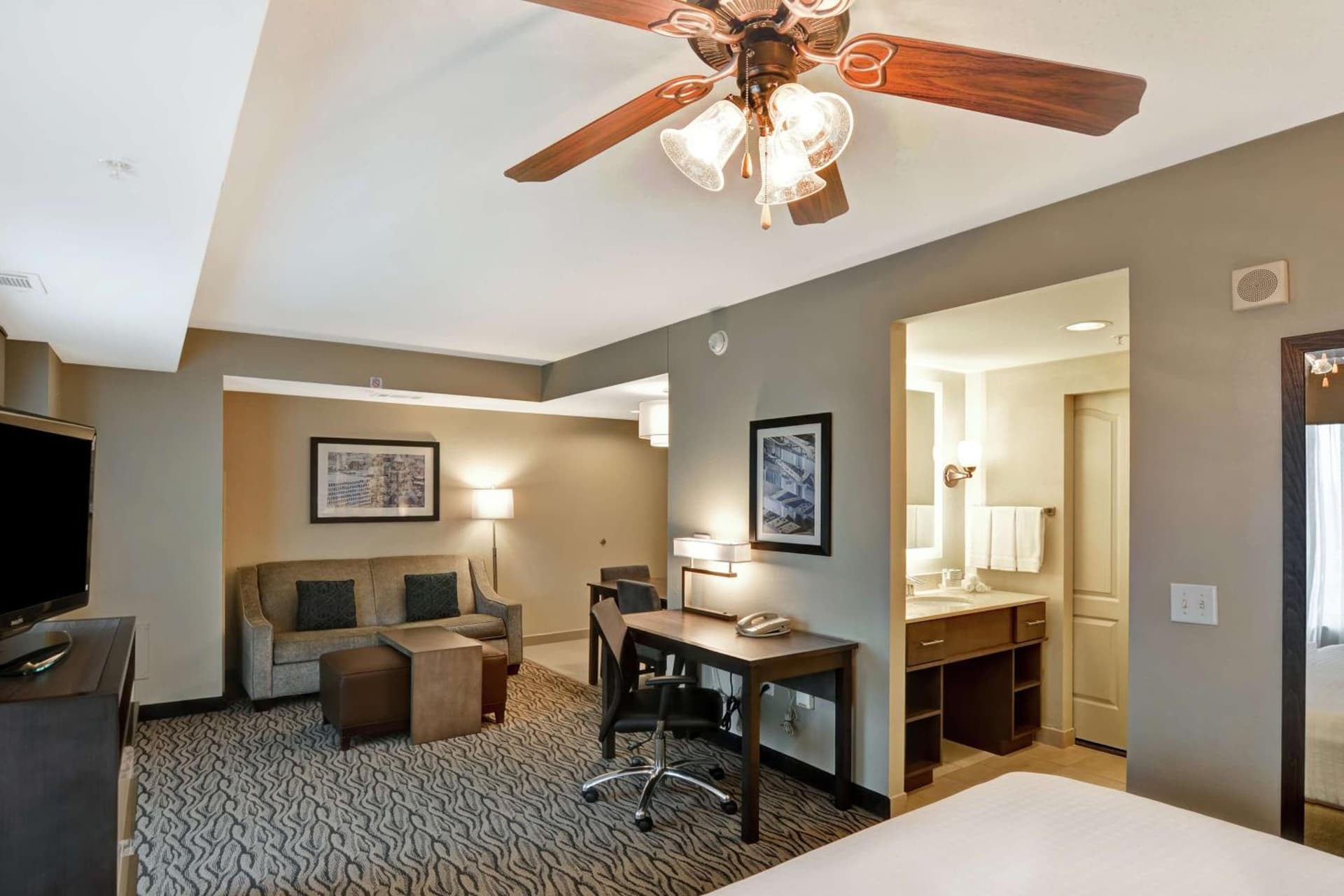 Homewood Suites by Hilton Houston Near the Galleria gallery photo in Houston, TX — image 9