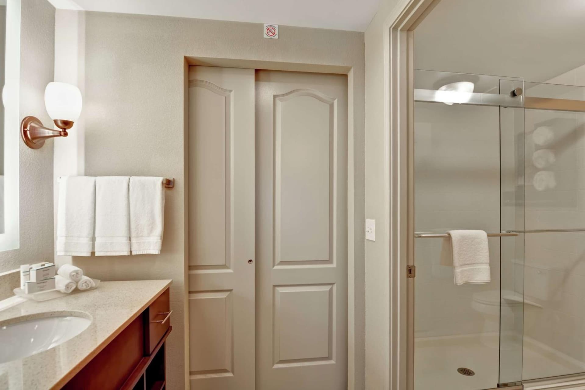 Homewood Suites by Hilton Houston Near the Galleria interior in Houston, TX — gallery photo 2