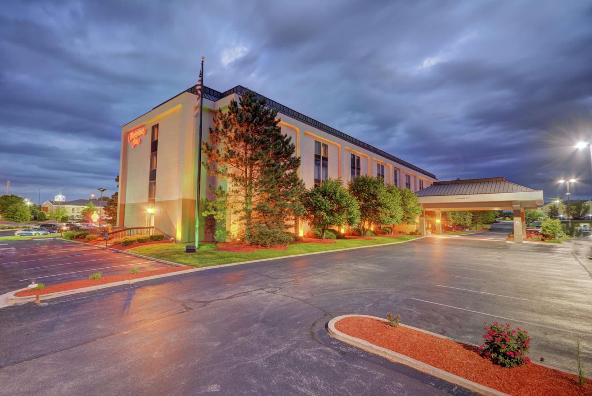 Hampton Inn by Hilton Indianapolis-South interior in Southport, IN — gallery photo 2
