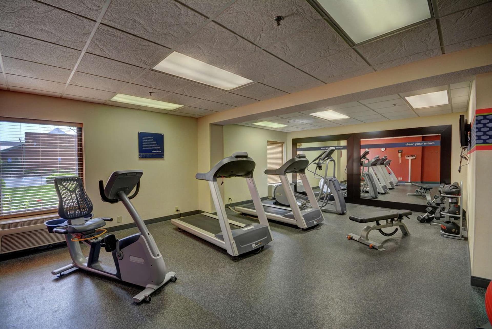 Hampton Inn by Hilton Indianapolis-South gallery photo in Southport, IN — image 25