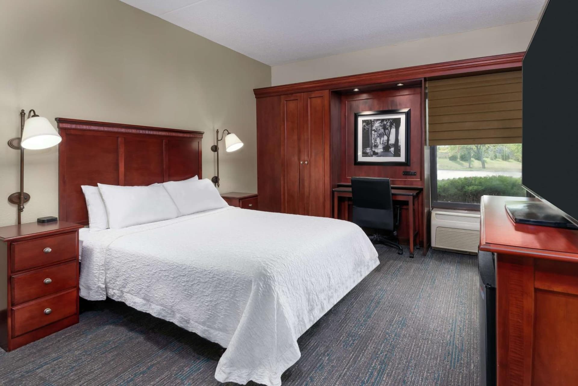 Hampton Inn by Hilton Indianapolis-South gallery photo in Southport, IN — image 19