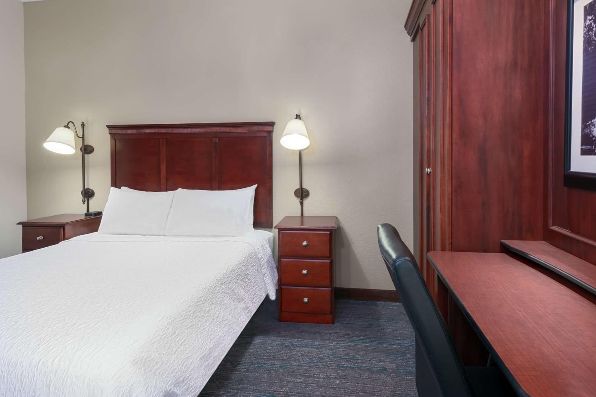 Hampton Inn by Hilton Indianapolis-South gallery photo in Southport, IN — image 10