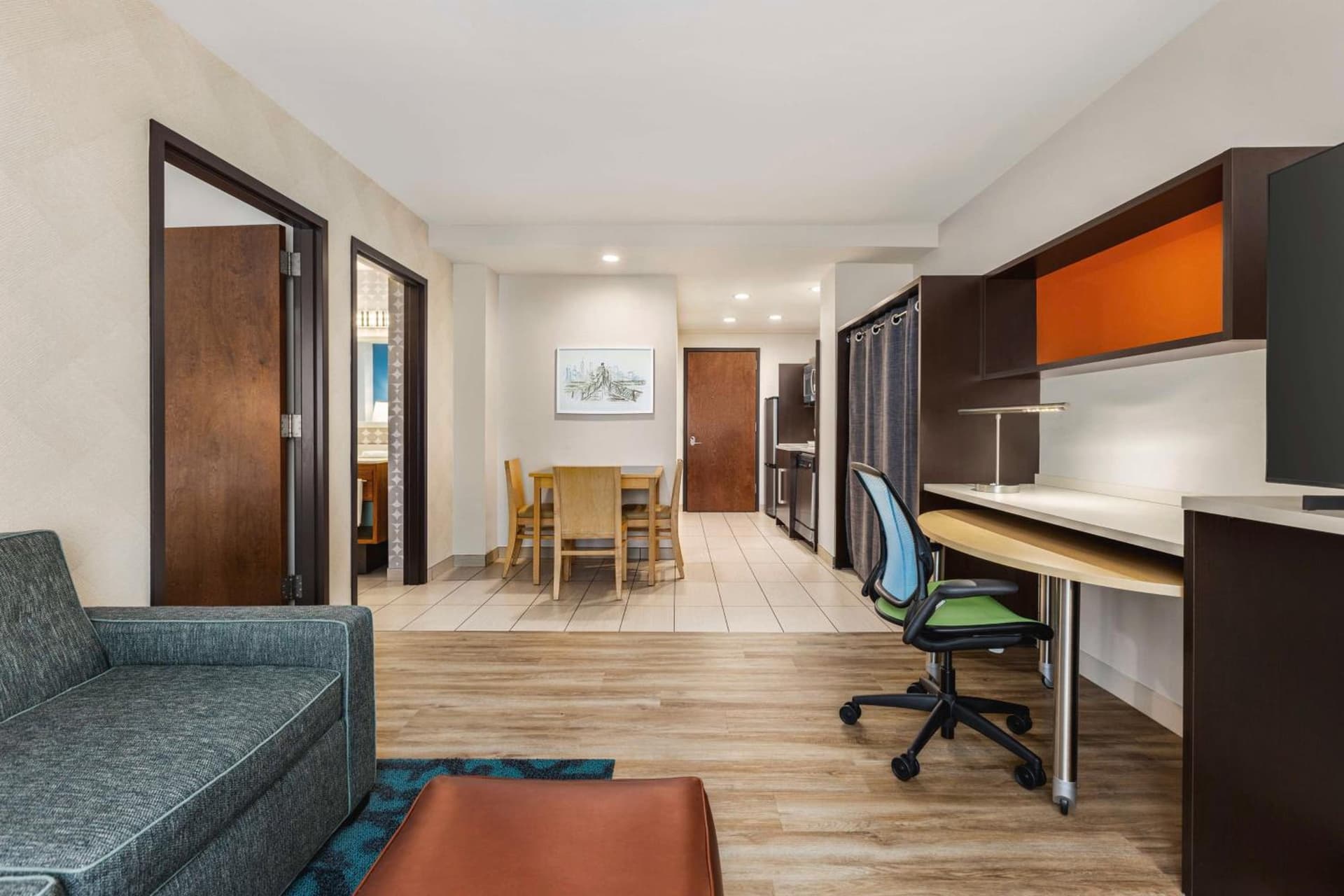 Home2 Suites Long Island City/Manhattan View gallery photo in Queens, NY — image 6
