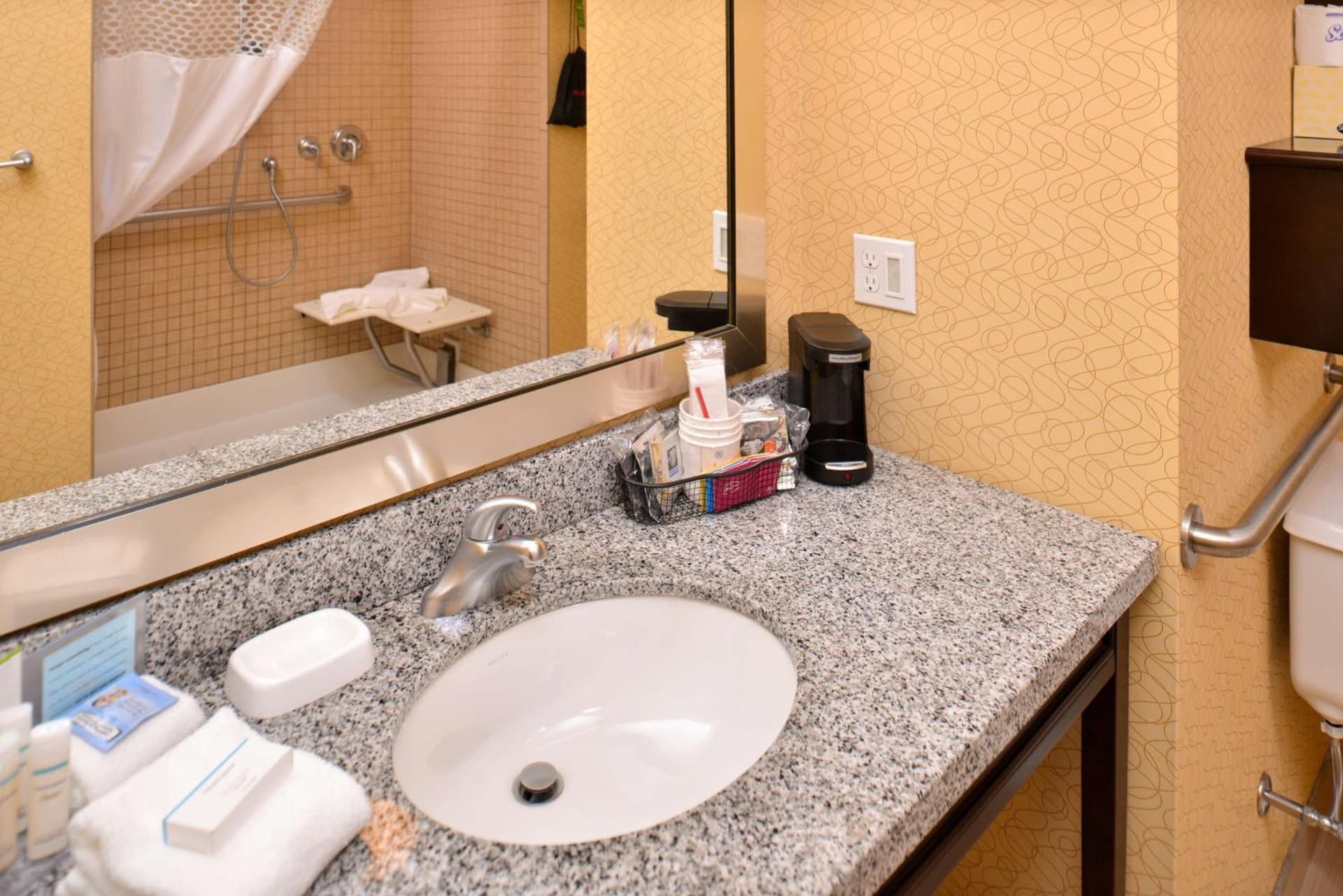 Hampton Inn Iowa City/University Area gallery photo in Iowa City, IA — image 23