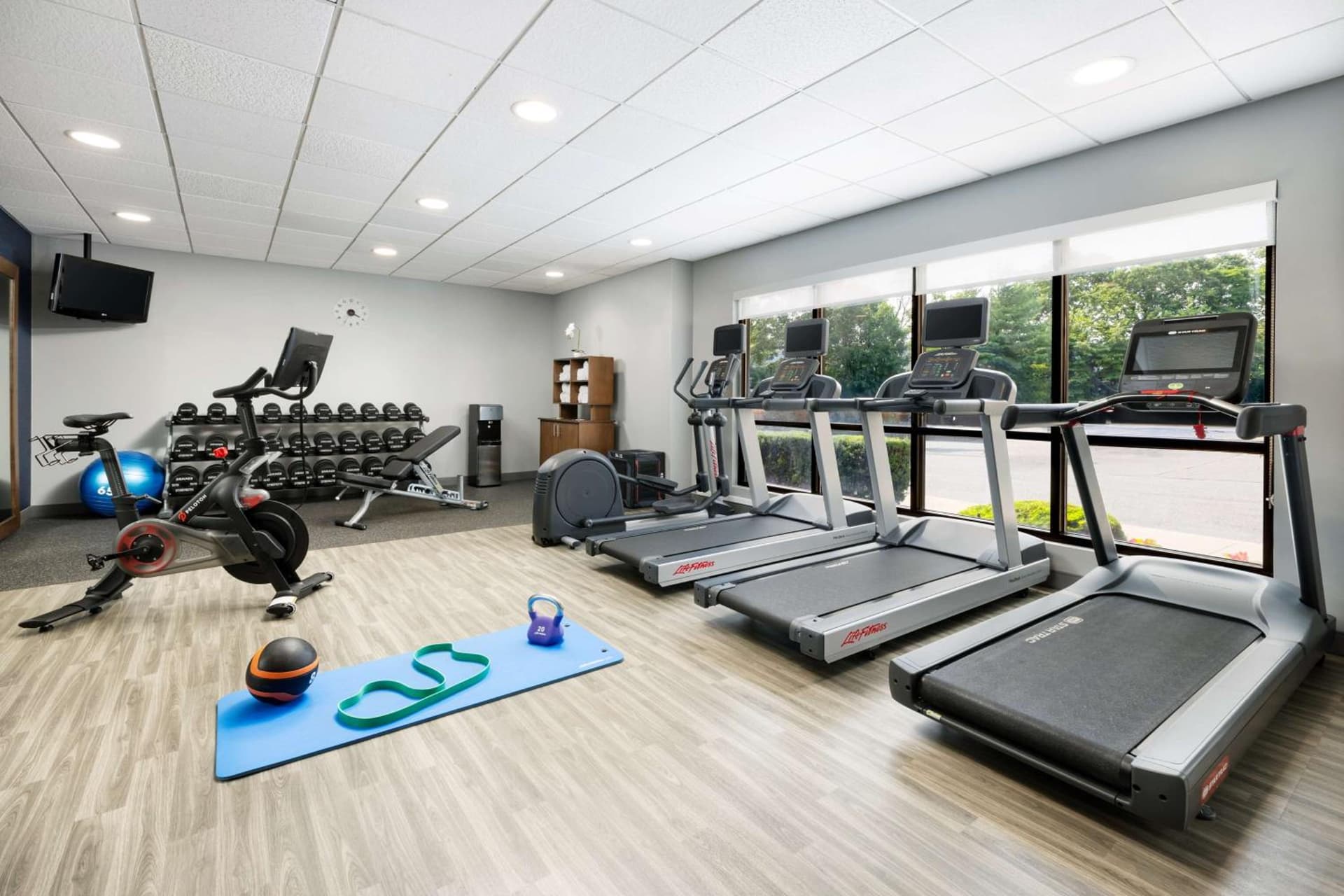 Hampton Inn Long Island/Islandia gallery photo in Islandia, NY — image 25
