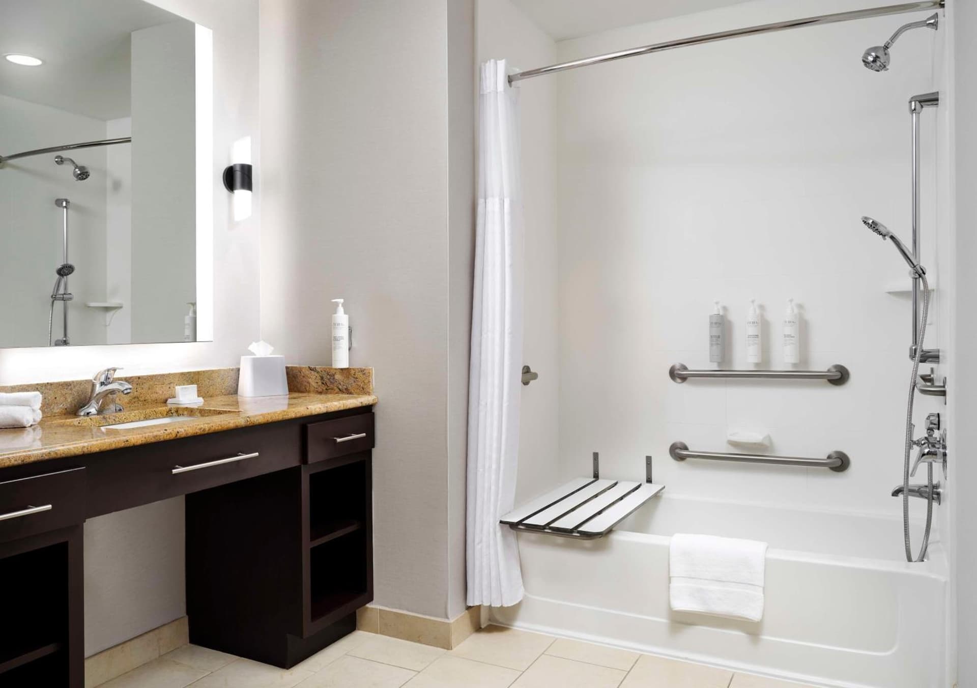 Homewood Suites by Hilton Carle Place - Garden City, NY gallery photo in Carle Place, NY — image 15
