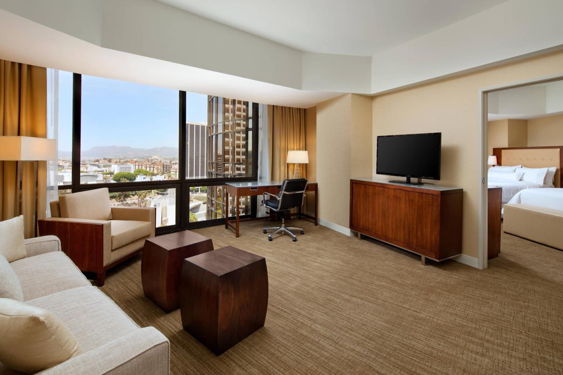 The Westin Bonaventure Hotel & Suites, Los Angeles gallery photo in Los Angeles, CA — image 51