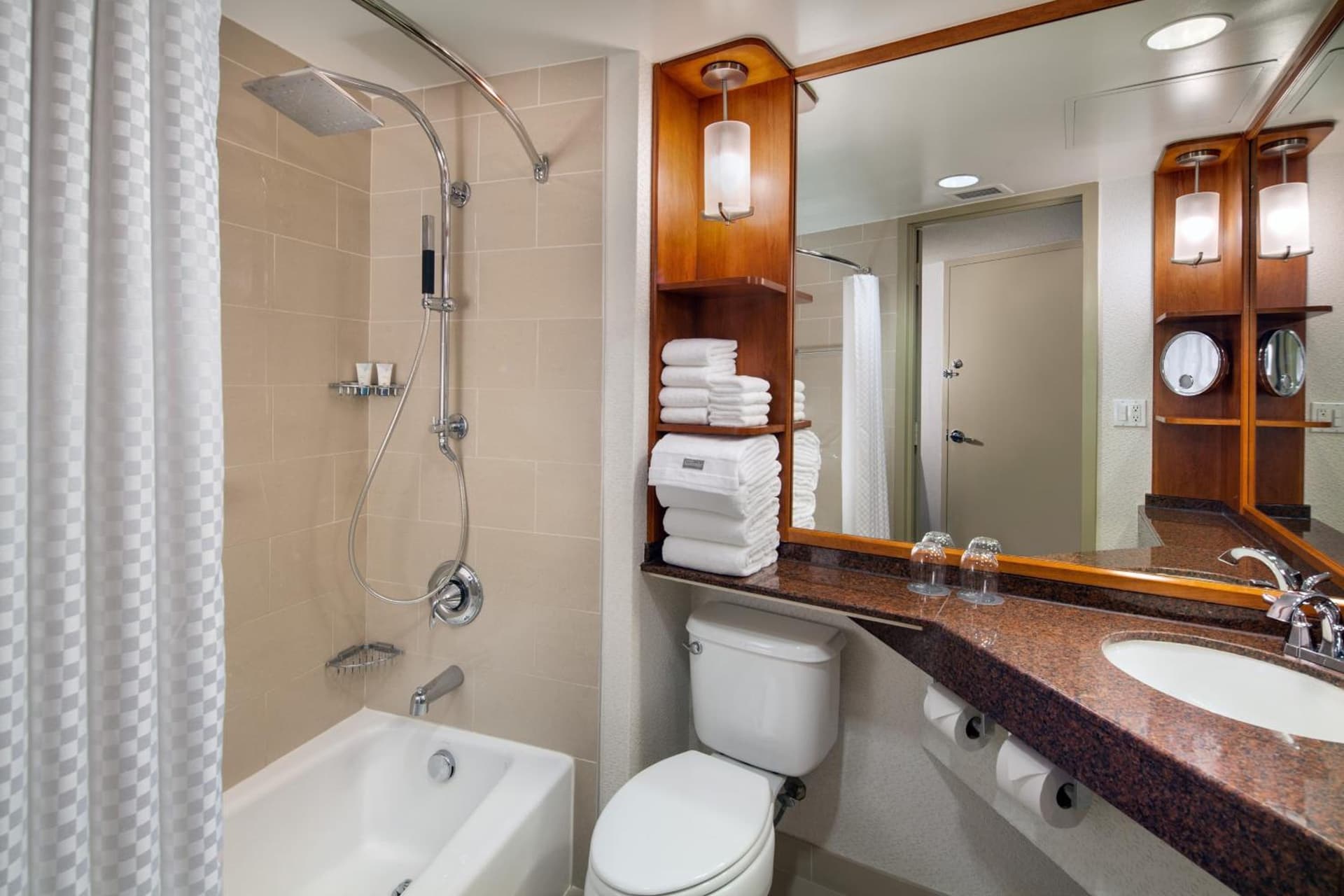 The Westin Bonaventure Hotel & Suites, Los Angeles gallery photo in Los Angeles, CA — image 71