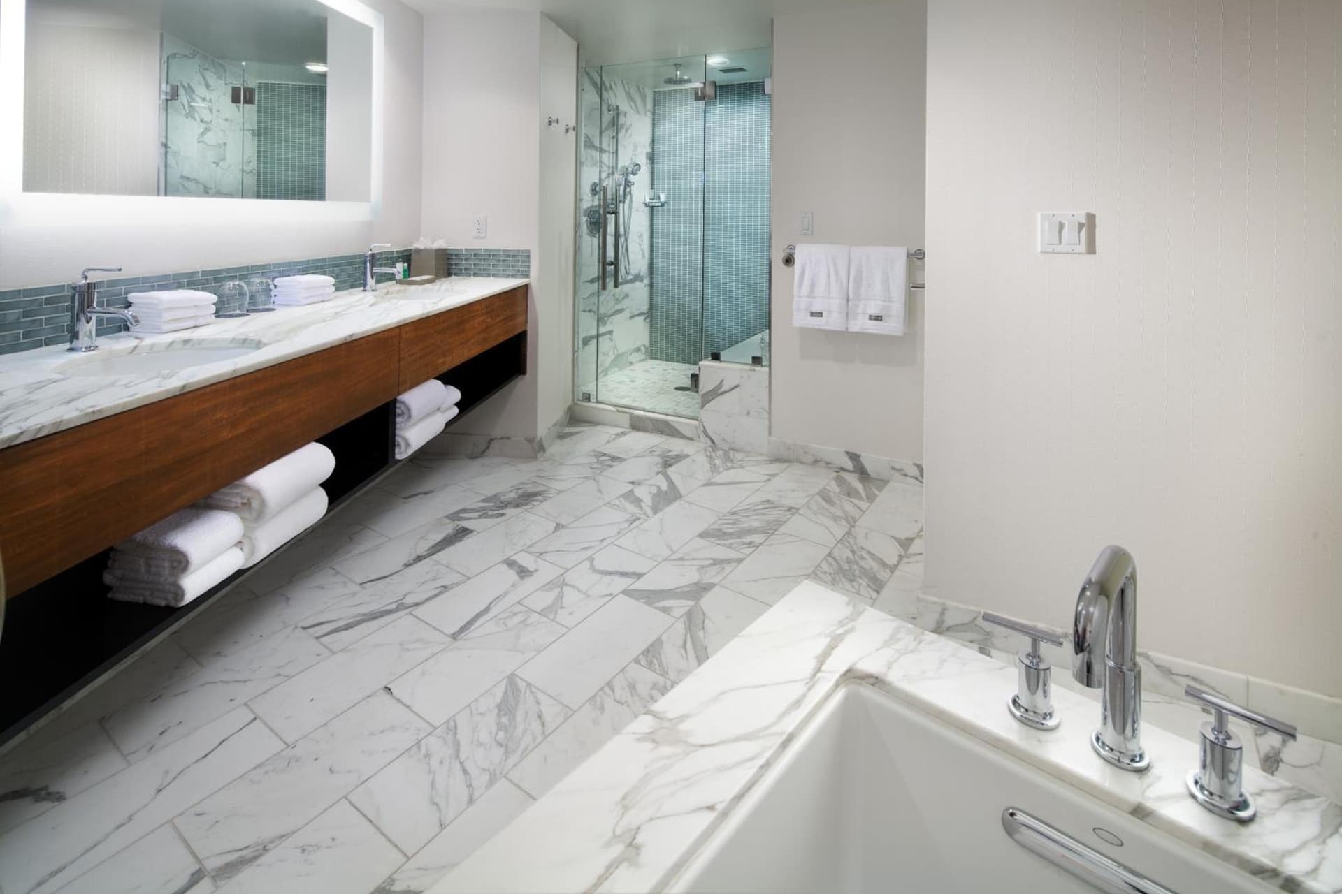 The Westin Bonaventure Hotel & Suites, Los Angeles gallery photo in Los Angeles, CA — image 5