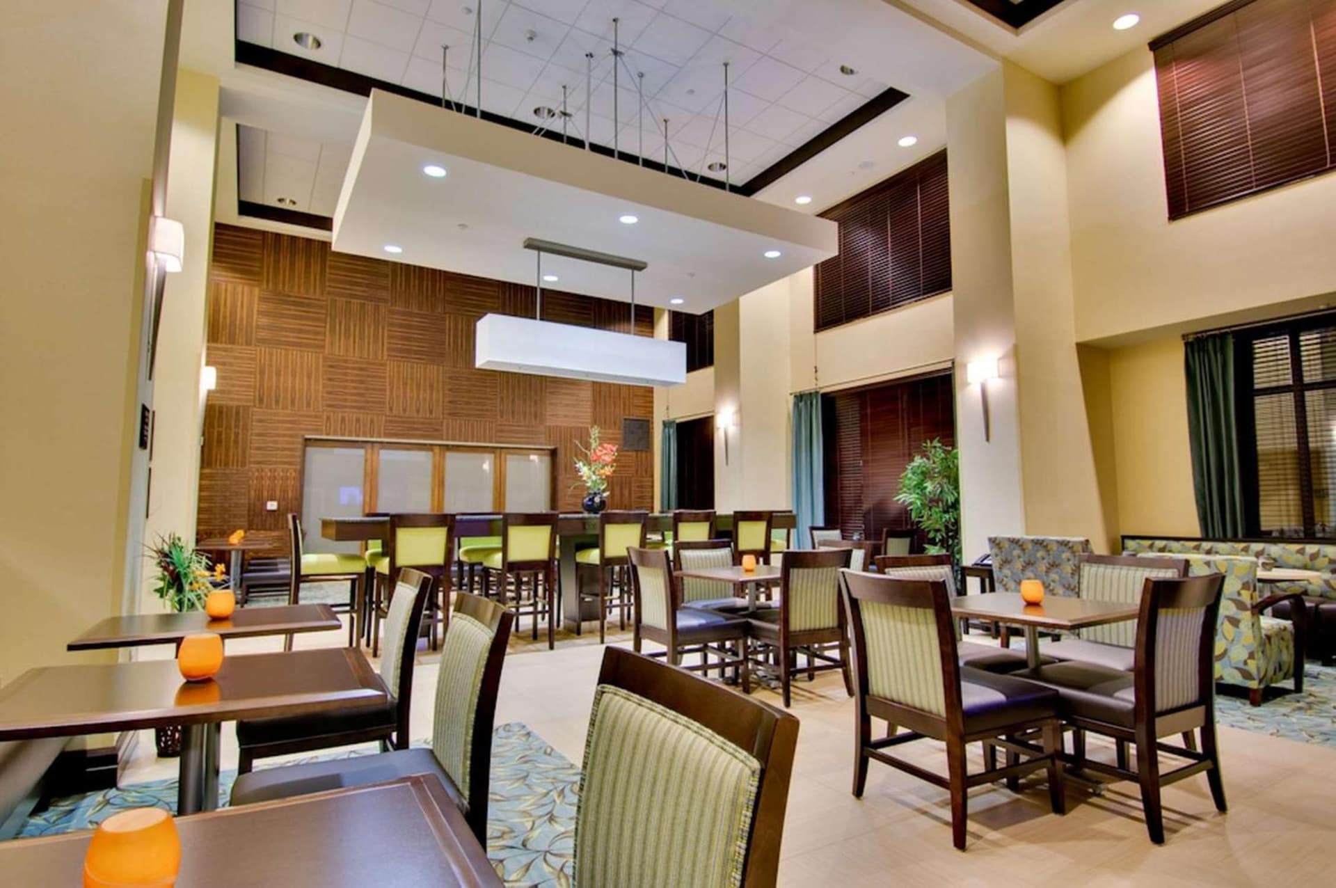 Hampton Inn & Suites Moreno Valley gallery photo in Moreno Valley, CA — image 21